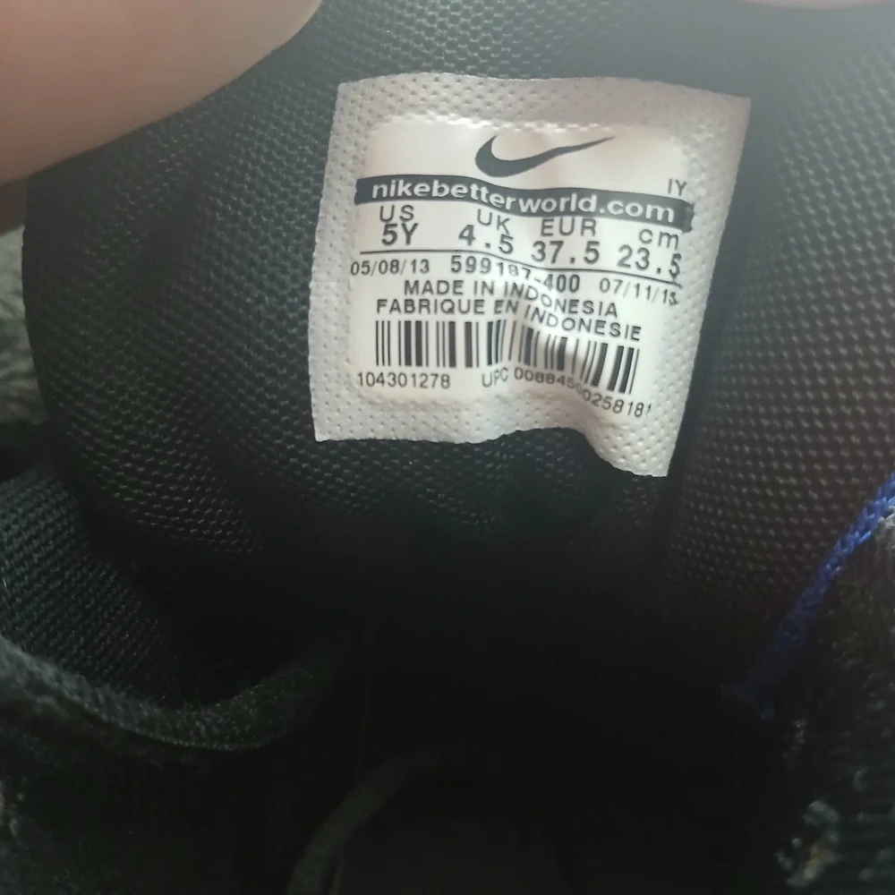 Nike High Top Basketball Shoes Kids US 5Y Blue Black‎ Sneakers
